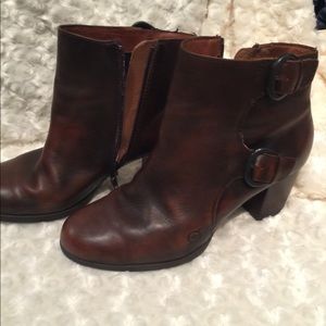 Born boots